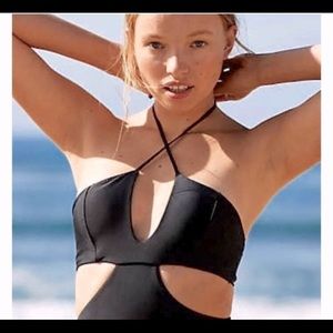 Aerie Cutout Swimsuit XL Black